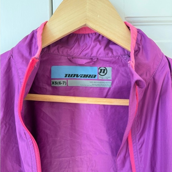 Novara Girls Windbreaker Lightweight Jacket - Picture 2 of 5
